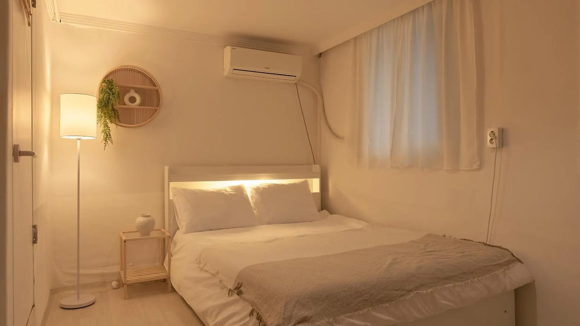 Stay Hongdae - B Type Seoul 0*,